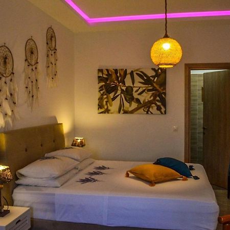 Golden Mile Studio-Apartment Ypsos Extérieur photo